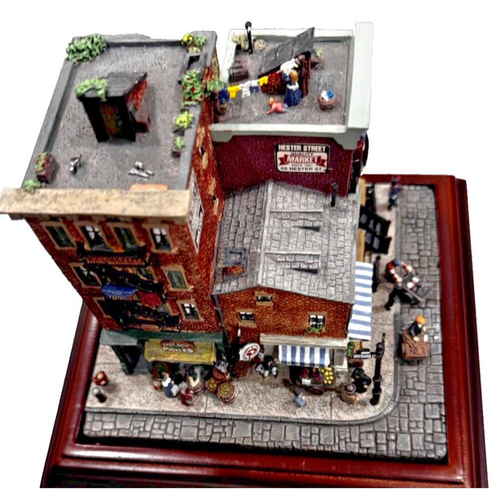 Danbury Mint Very Rare Old New York Street Scene Hester Street East Side
